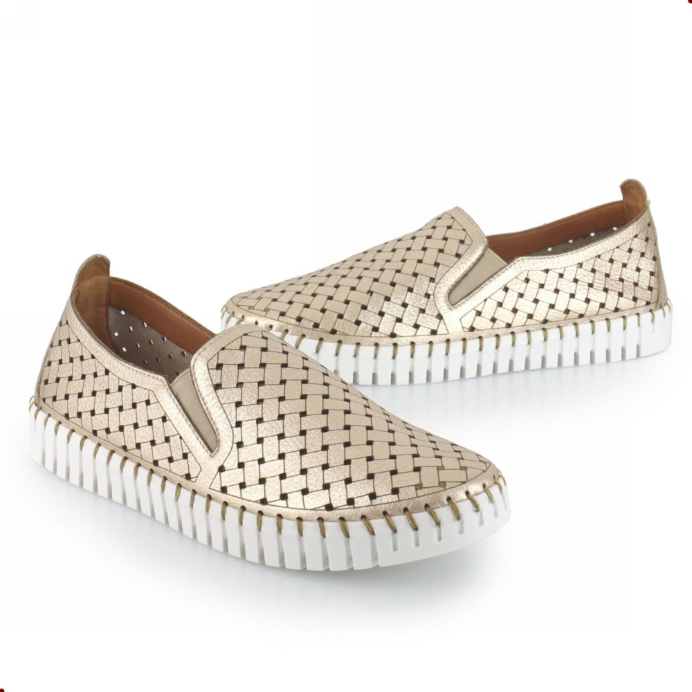 TÊNIS SLIP ON FEMININO LUZ DA LUA